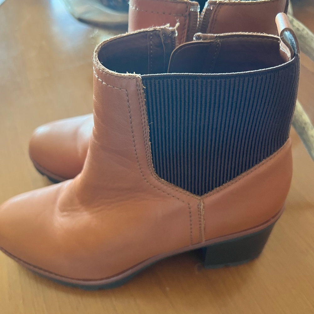 Naturalizer booties